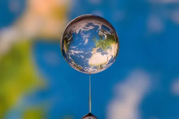 Gente con mucha imaginación.