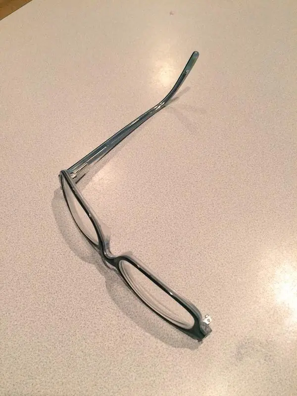Usas lentes? 21 cosas que te pasaron