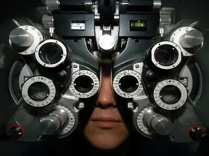 cuatro ojos