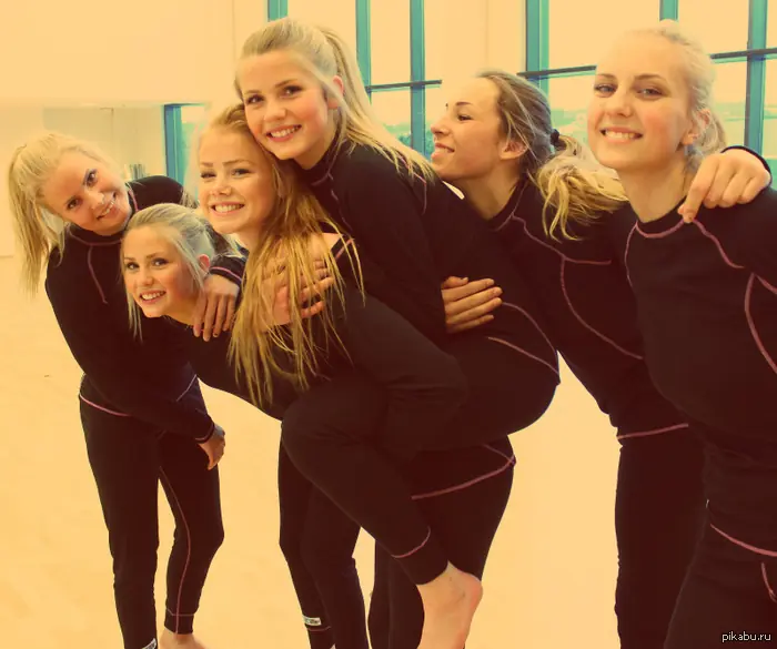 Mira estas Noruegas Colegialas q parten la tierra Lince!!!