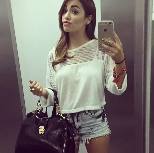"Soy una piba libre, atrevida y muy alzada "Lali Espósito "Soy una piba libre, atrevida y muy alzada "Lali Espósito