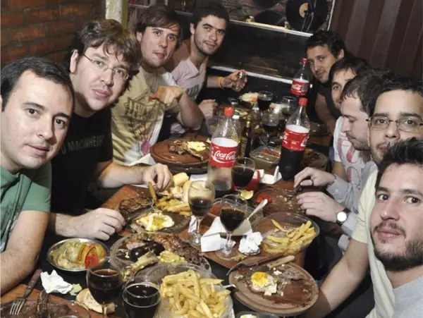 Parrilla El Tano: crónica de la desmesura