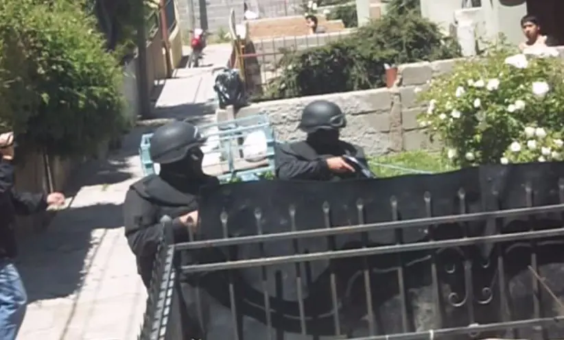 policias