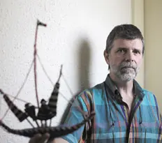 “Hay que romper la obediencia debida en la educación”
