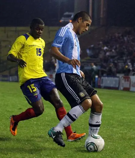 Maidana el mejor defensor del futbol argentino