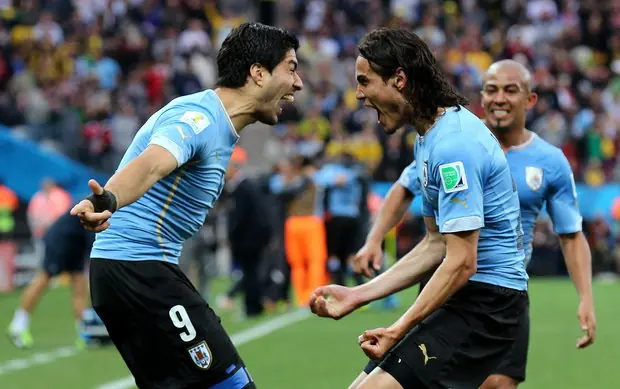 inundaciones mueren novillos de Luis Suárez Cavani e Iniesta