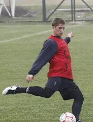 Insólito: deja la cárcel para ser futbolista profesional