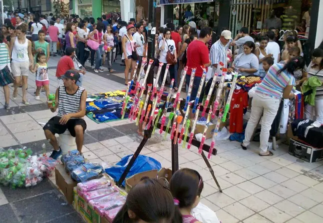 lo que haria con los inmigrantes.