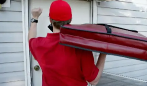 Un pelotudo le hizo una joda a su vecino y la cagó