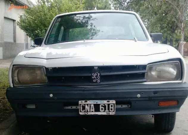 Historia, muerte y resurreción de mi Peugeot 504