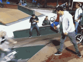 estos gif
