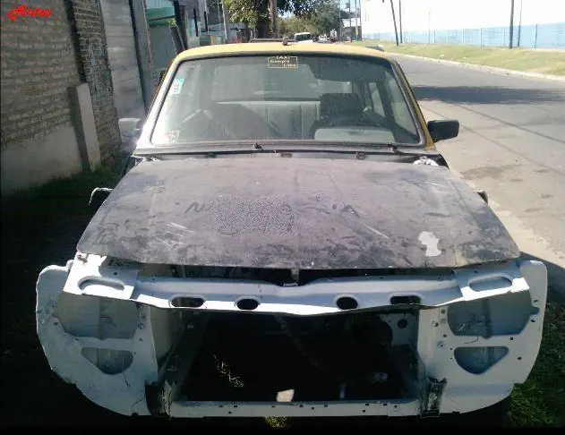 Historia, muerte y resurreción de mi Peugeot 504