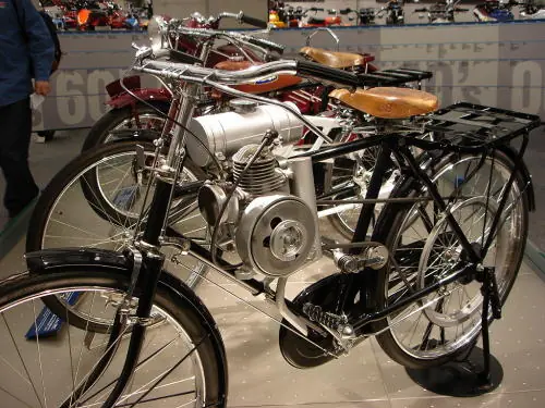 motos
