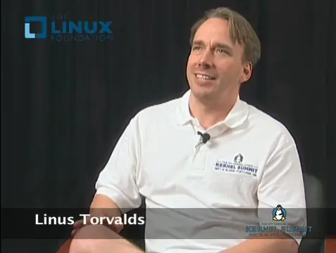 Linus Torvalds odia Gnome 3, usa Xfce