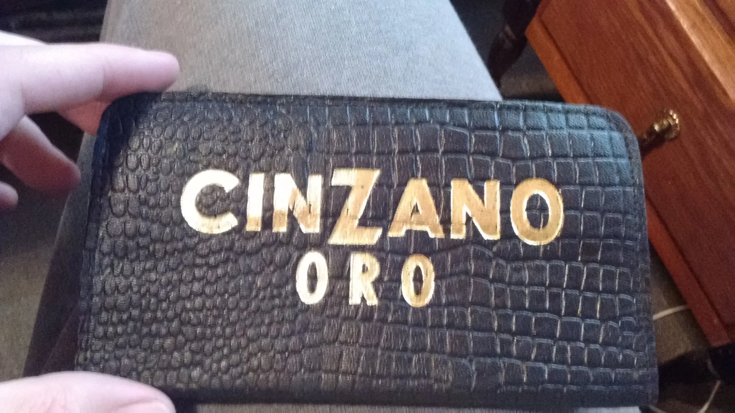 Abrí mi virgobaúl oscuro de los secretos y te lo muestro