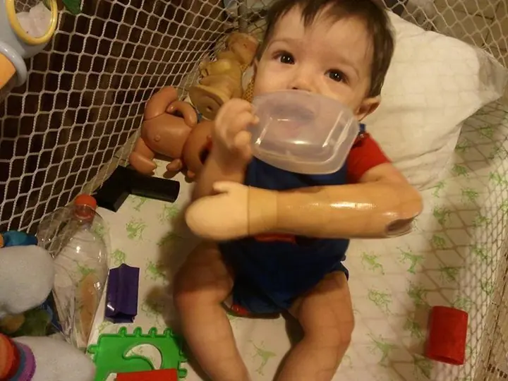 Le hice una protesis a mi hijo 2da parte