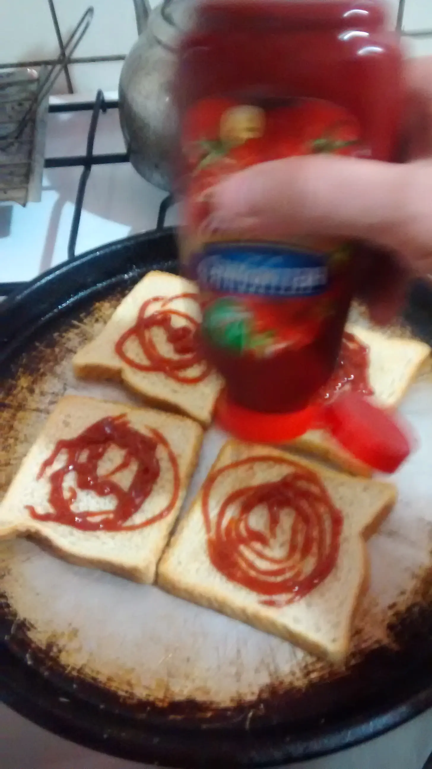 Vivo Solo y Así me alimento, Mirá...!!!