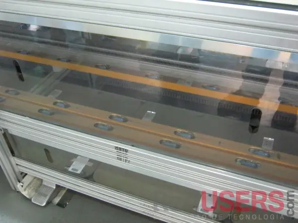 Industria Argentina, Fabrica de Computadoras por dentro