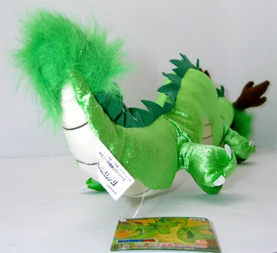Shenlong de peluche
