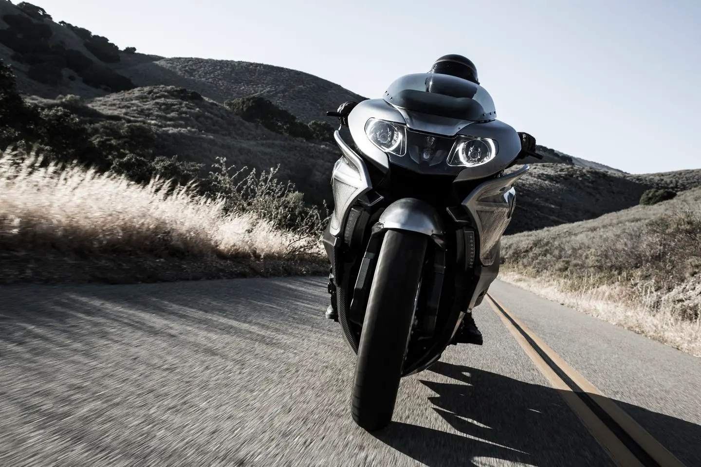 La BMW Concept 101 es la moto alemana más yankee