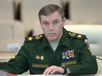 Rusia tambien soltara "democracia" en Siria !
