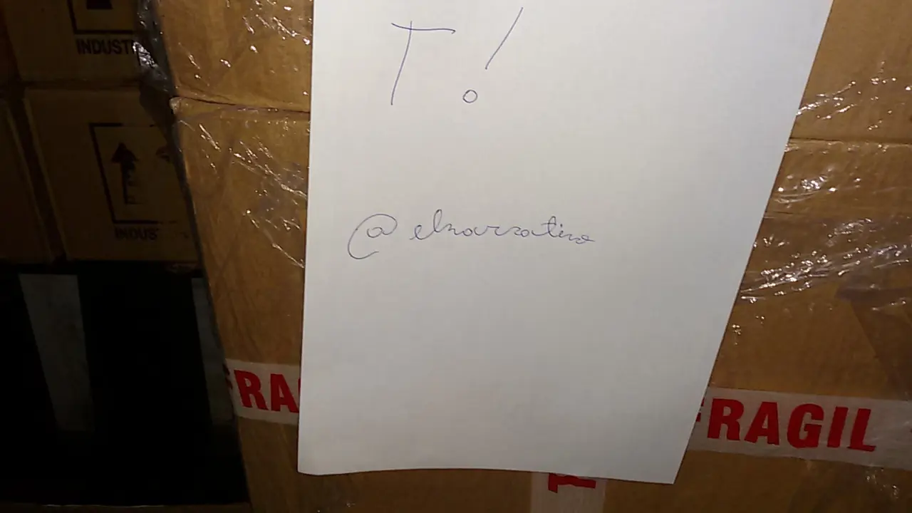 trabajo para un mafioso,quiero huir (certificado) trabajo para un mafioso,quiero huir (certificado)