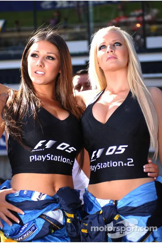 Lucy pinder y michelle marsh....te calientan la nutria