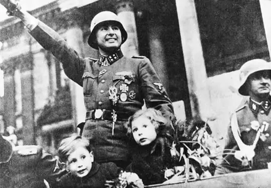 La SS de Hitler (Divisiones, imágenes y datos)