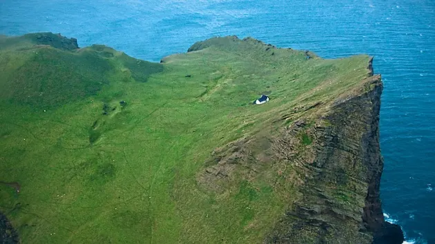 la casa más aislada y enigmática del mundo