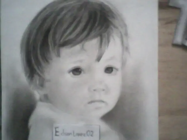 mi dibujo a lapiz carbon