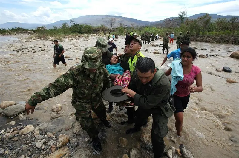 Venezuela: Lagrimas de los colombianos al abandonar el pais