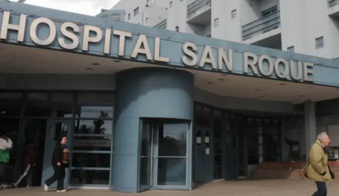 Encuentran beba abandonada en baño de hospital