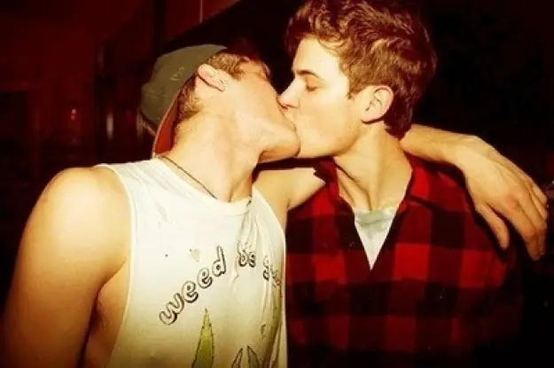 Estudio explica las fantasías gays en hombres heterosexuales