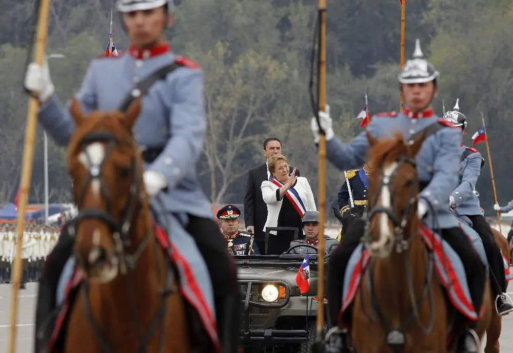 Parada Militar Chile 2015 Video Completo e Imágenes