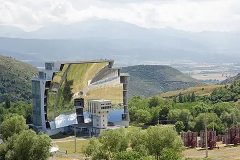 Te Gustan Los Edificios Entra!