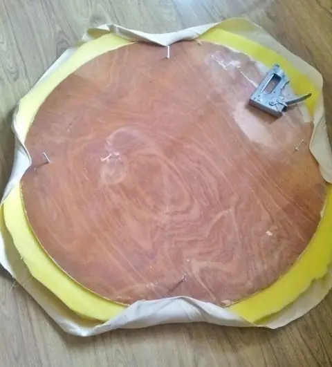 Cómo transformar una rueda en un sillón circular