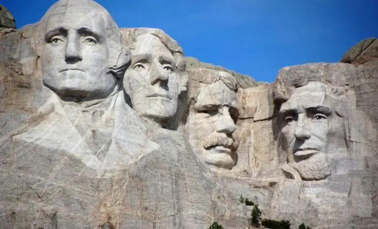 El Monte Rushmore ¿Financiado por el Ku Klux Klan?