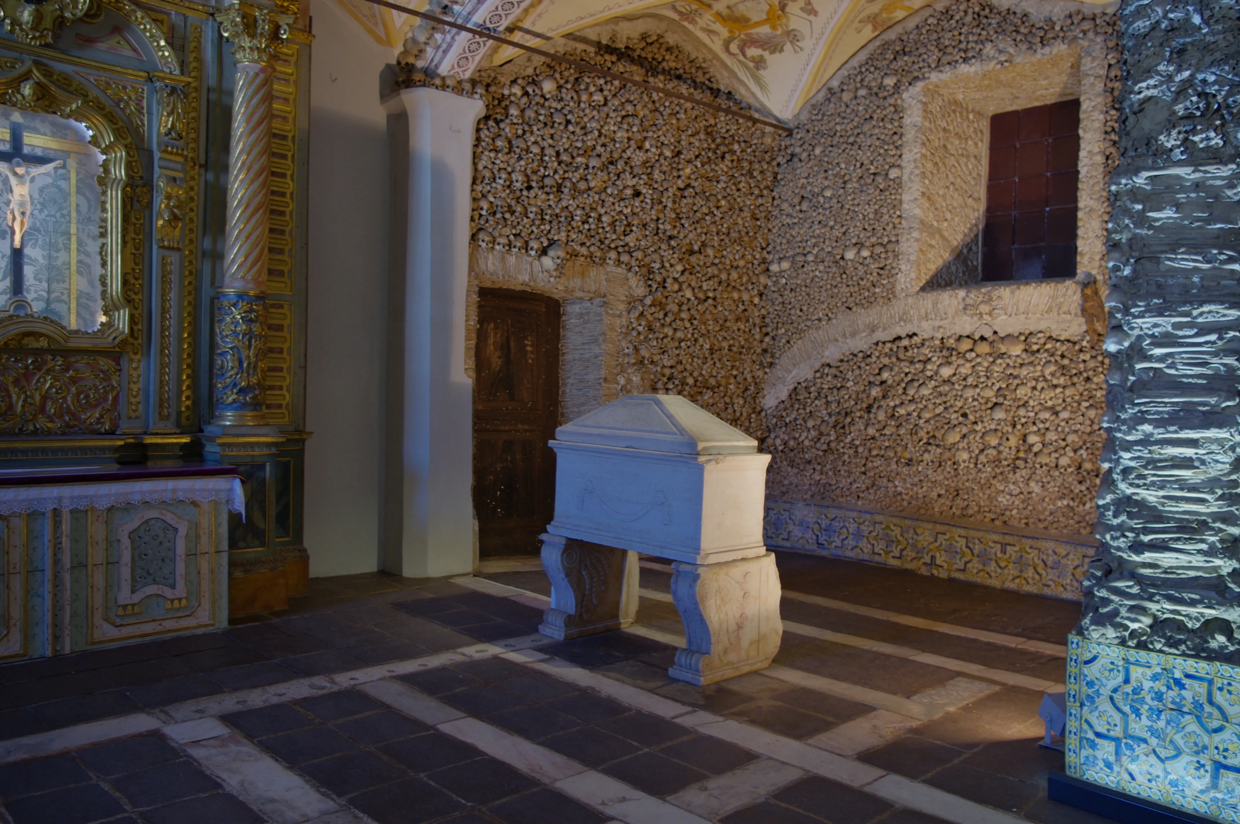 iglesia de los huesos