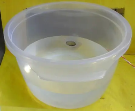 Dispensador automático de agua y comida para perros