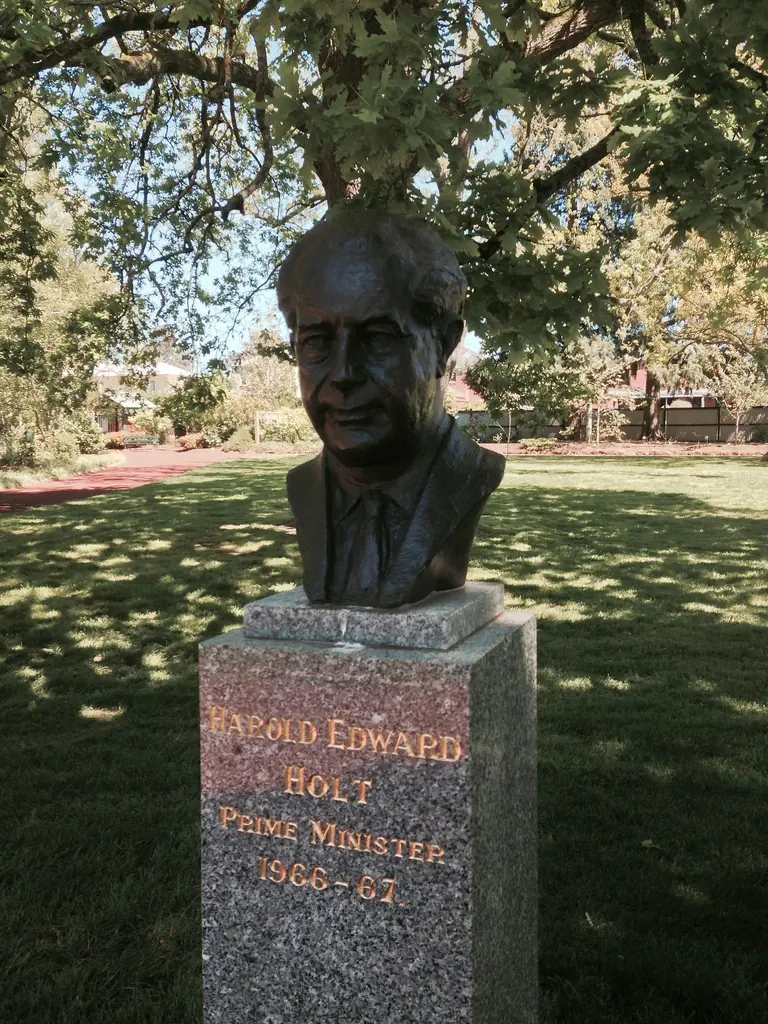 harold holt