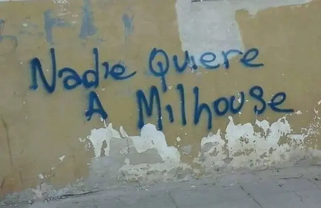 35 De los carteles más honestos que leerás en tu vida