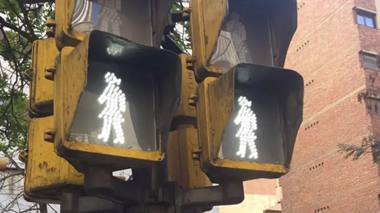 Córdoba:el primer semáforo para mujeres