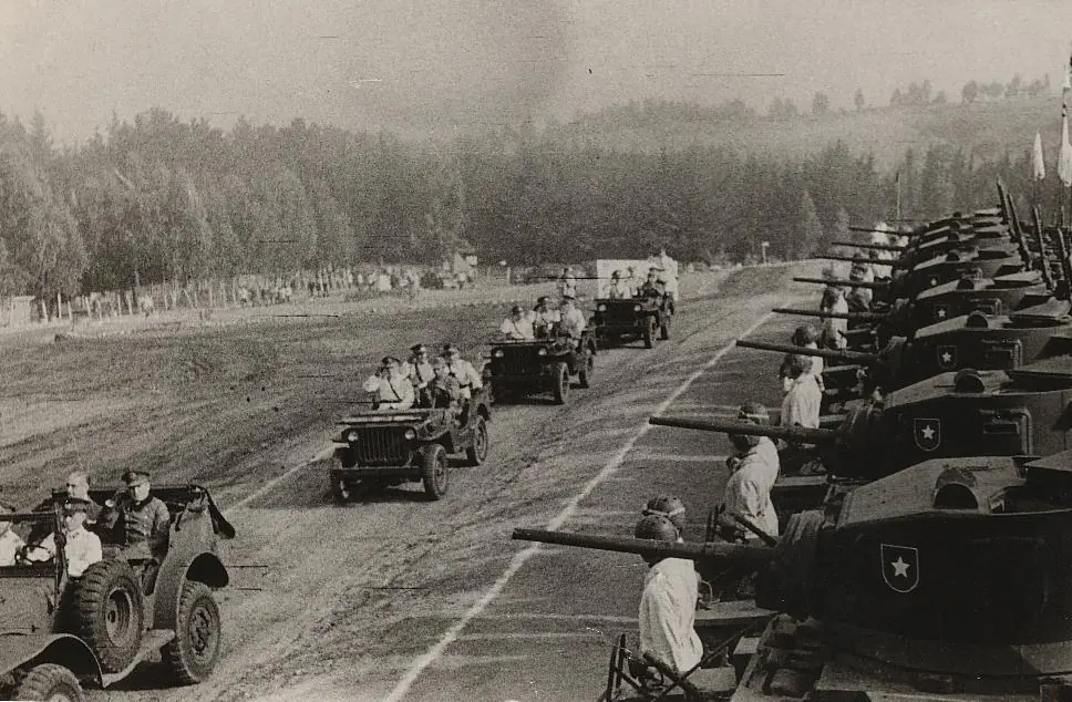1943
