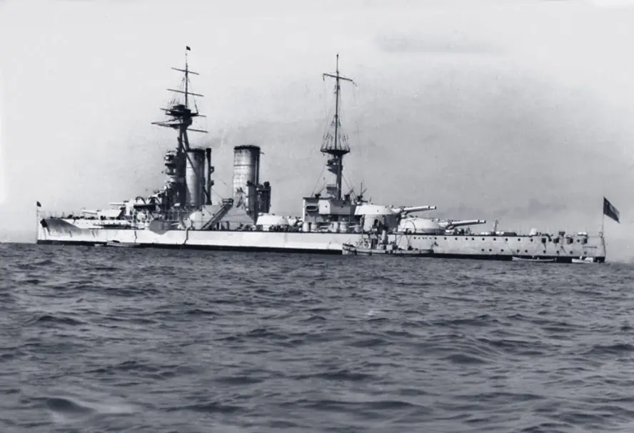 acorazado latorre