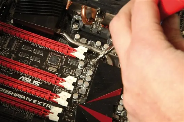 12 pasos para cambiar tu placa base del pc