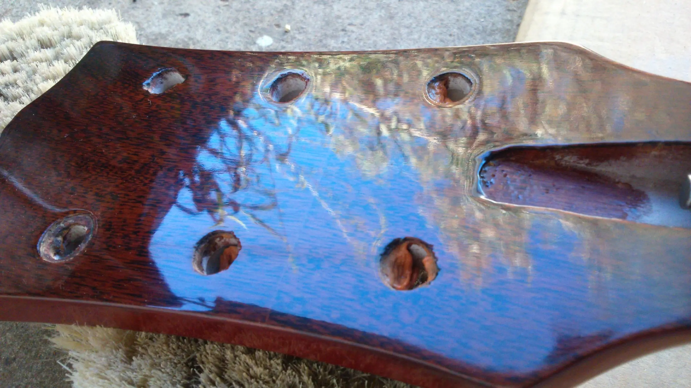 Me hice una guitarra tipo SG a mi gusto y te lo muestro Me hice una guitarra tipo SG a mi gusto y te lo muestro