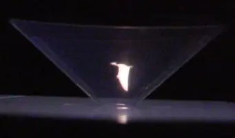 GOKU holograma, genial!!!