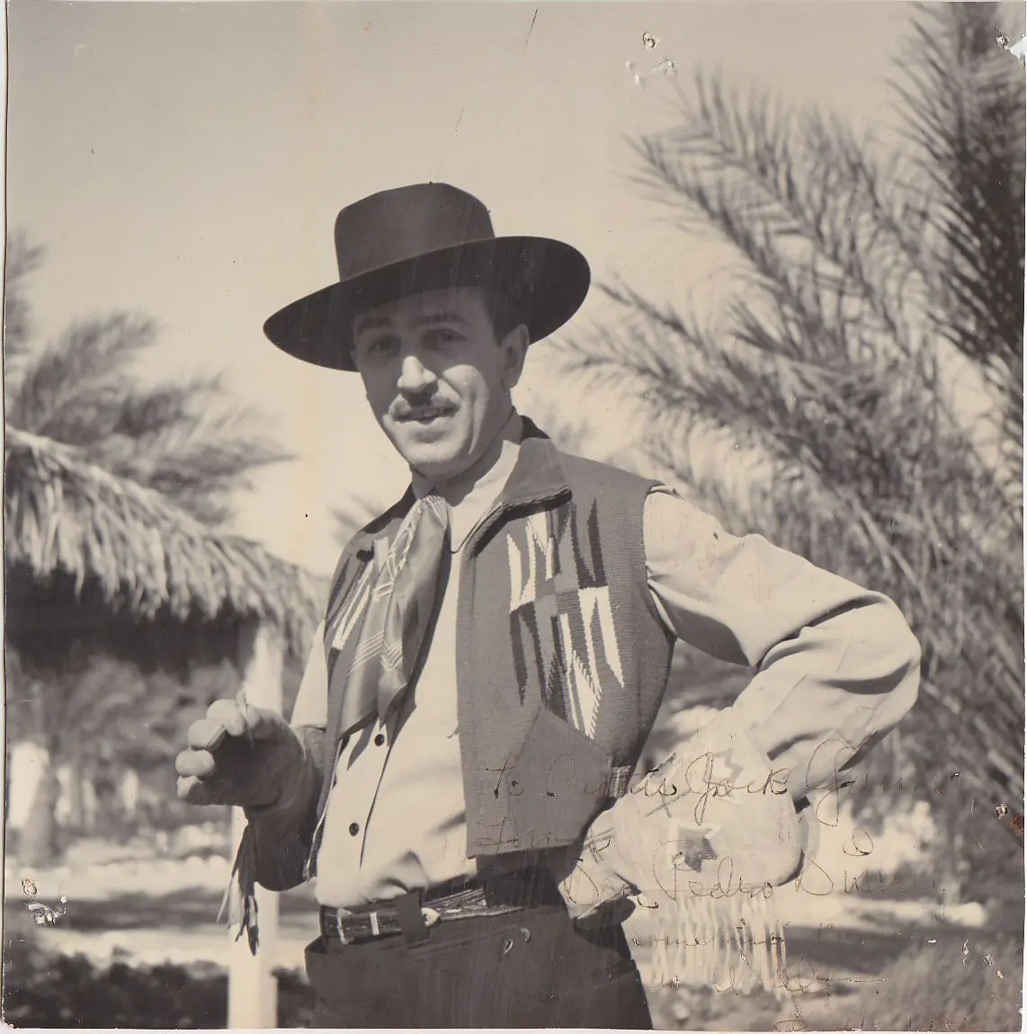 Disney vestido de Gaucho