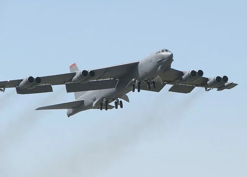 apodos militares, el Buff B 52 (big ugly fat fellow)