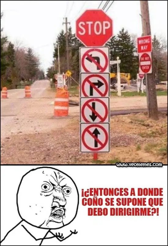 mujeres manejando carros